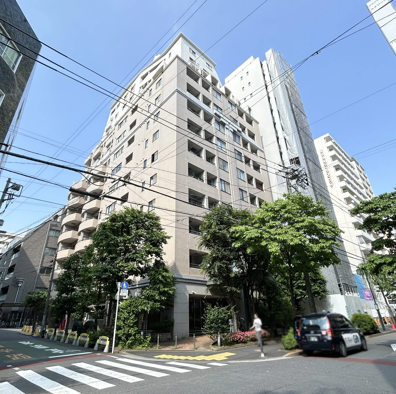 アクシア 新宿御苑 外観