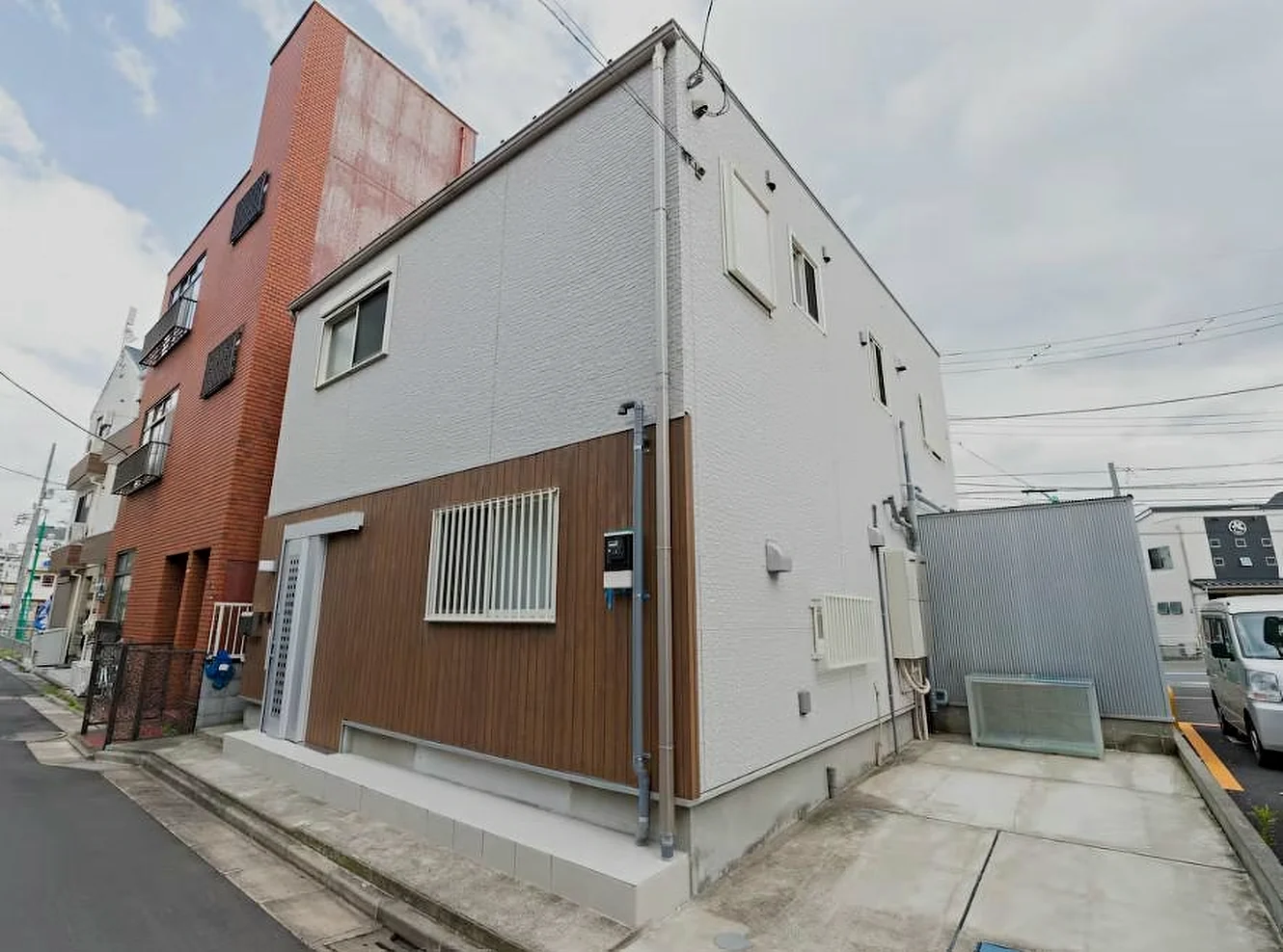 キャリアハウス四ツ木 外観
