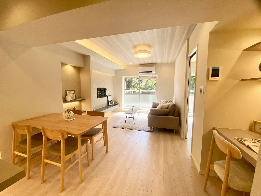 NISSHO IWAI ROKA KOEN MANSION — Minami-Karasuyama, Setagaya-ku, Tokyo