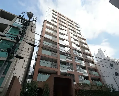 PROUD AKASAKA
