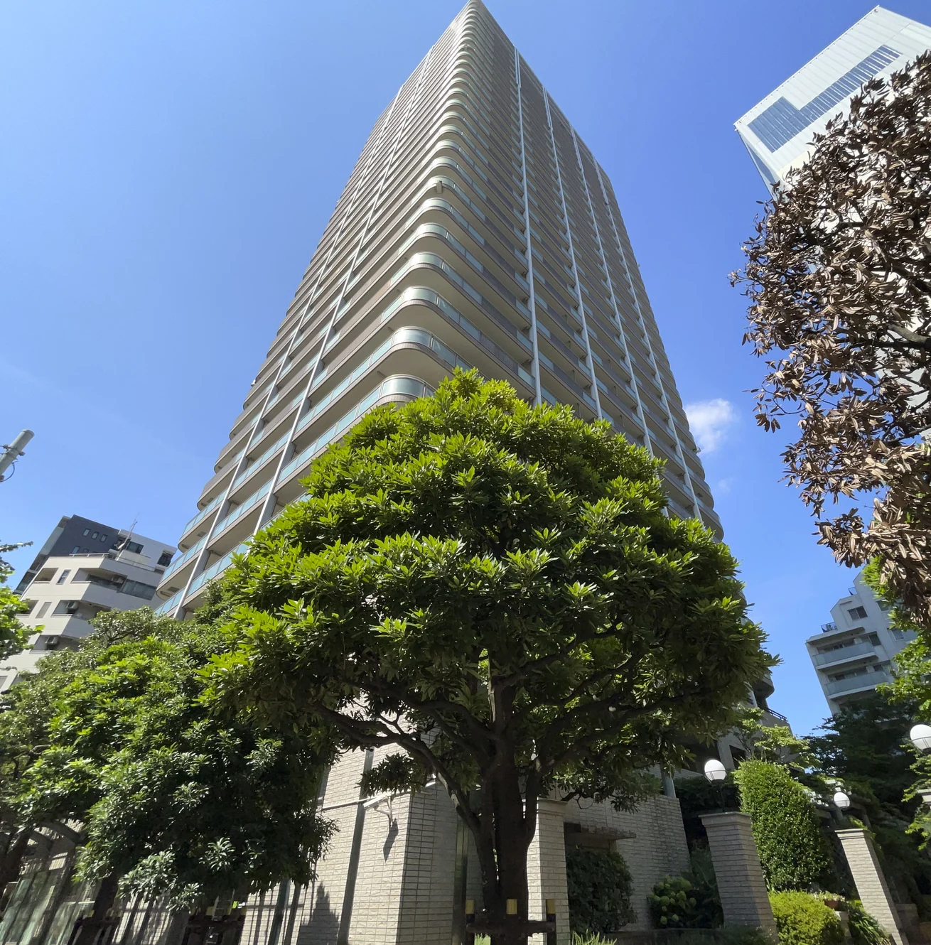ステーション フロントタワー 外観
